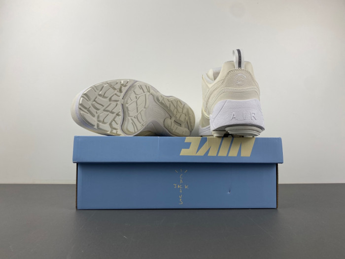 Travis Scott x Nike Zoom Field Jaxx "Sail" HQ3061-100