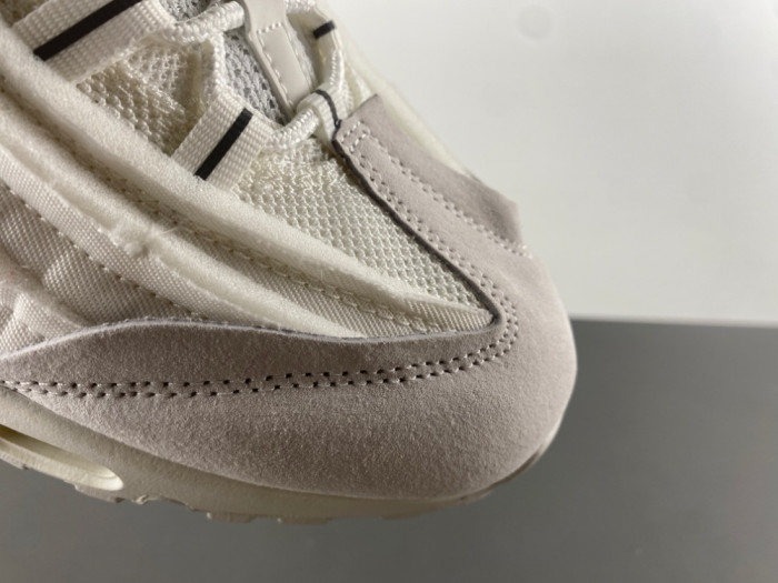 Comme des Garçons x Air Max 95 “White” CU8406-100