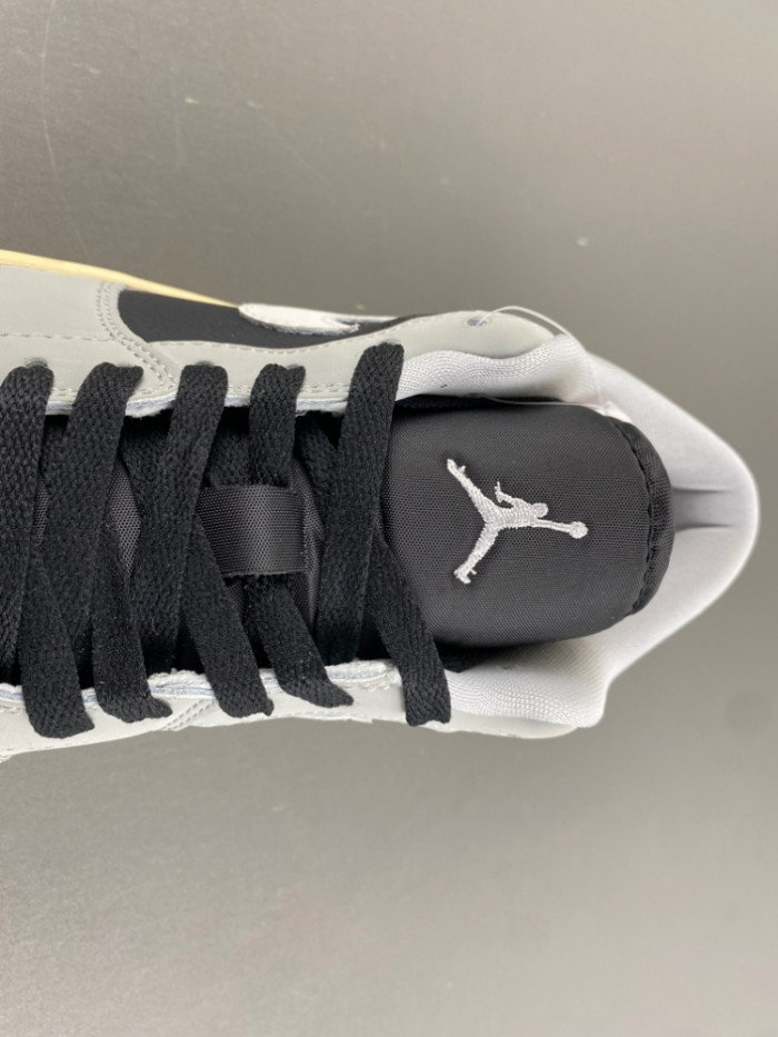 Air Jordan 1 Low Light Smoke Grey Off Noir HQ2010-012