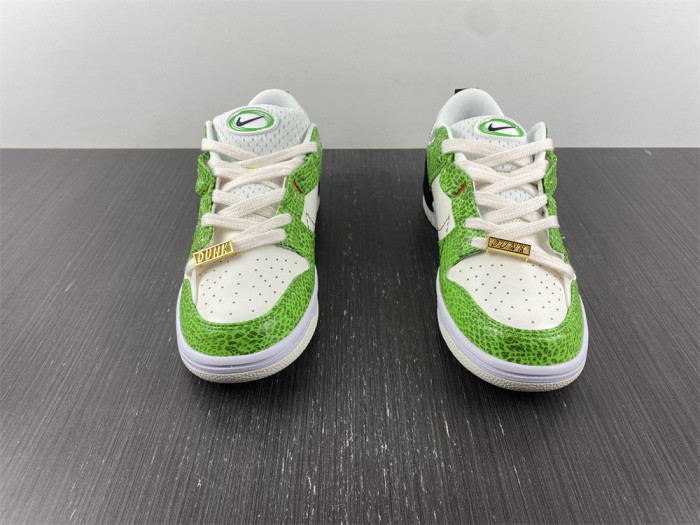 nike dunk low disrupt 2 green snakeskin dv1491-101
