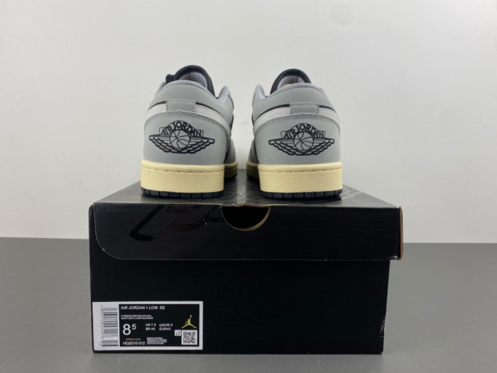 Air Jordan 1 Low Light Smoke Grey Off Noir HQ2010-012