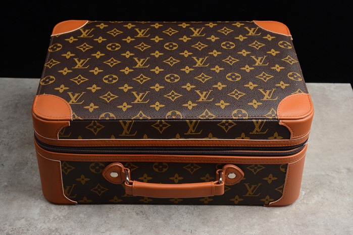 AIR JORDAN 1 OFW-LV AQ0818-158 (WITH CASE)