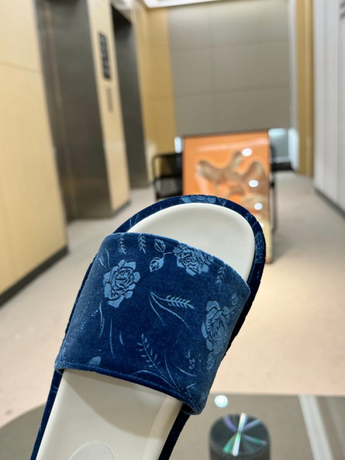 GUCC SLIPPERS GU568-103