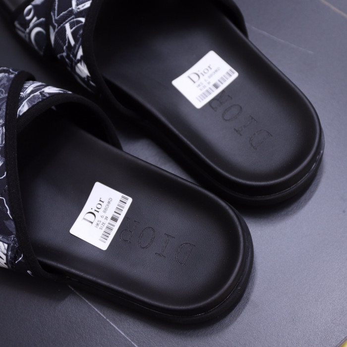 D*or slippers