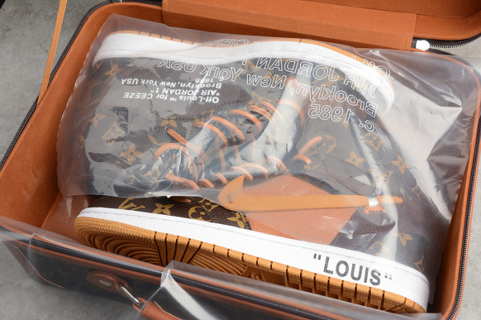 AIR JORDAN 1 OFW-LV AQ0818-158 (WITH CASE)
