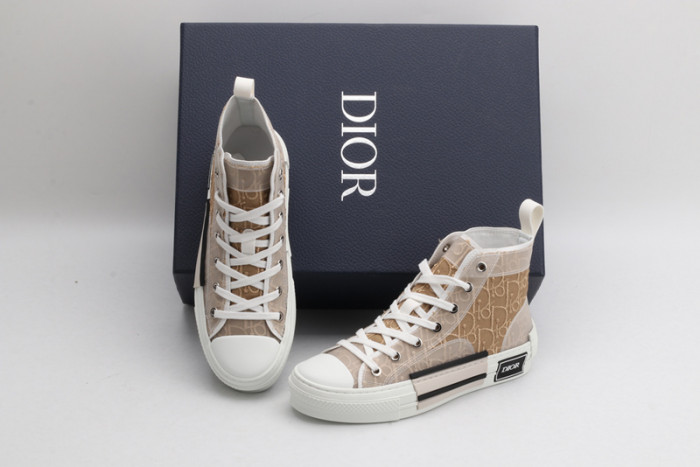 D10R B23 Sneakers High Top