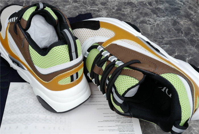 D10R B22 TRAINER SNEAKER