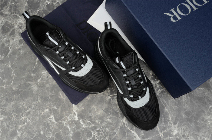 D10R B22 TRAINER SNEAKER
