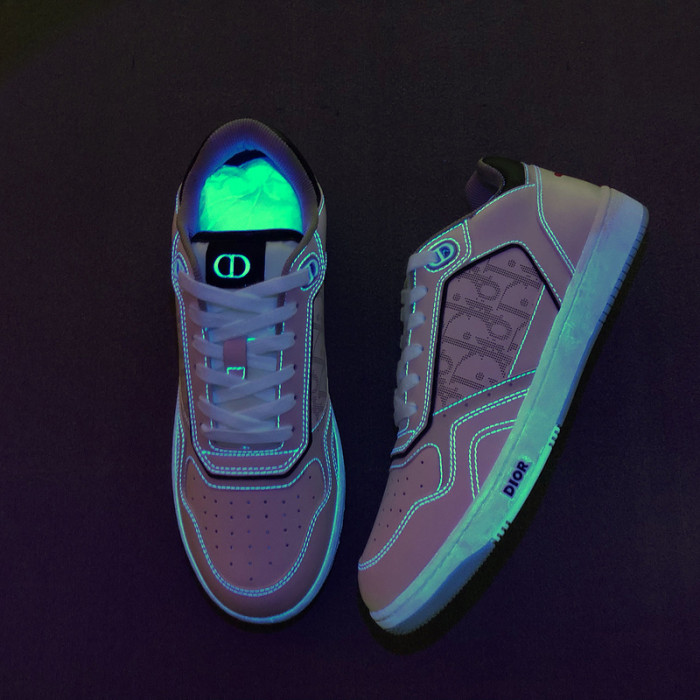 D10R B27 SNEAKERS