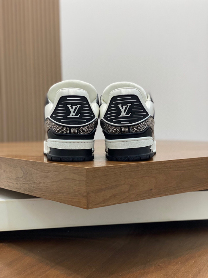 1V SNEAKERS 1V0425-024