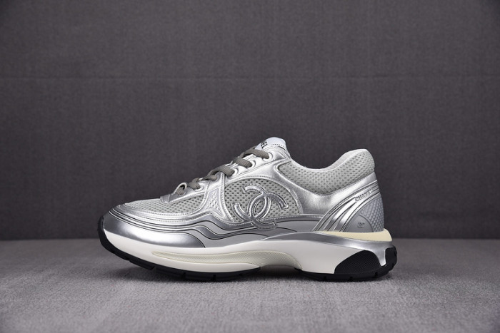 CHANE1 SNEAKER
