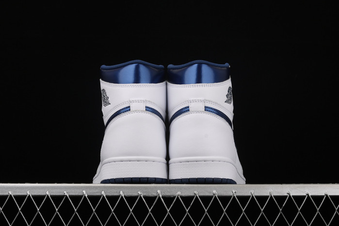 AIR Jordan 1 Retro Metallic Navy (2016) 555088-106