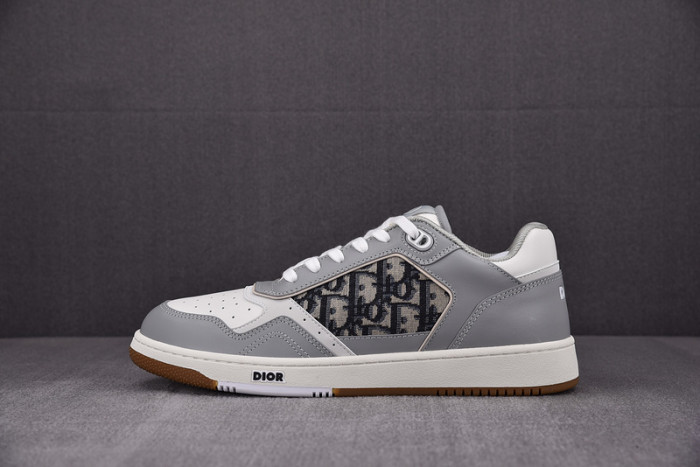 D10R B27 SNEAKERS