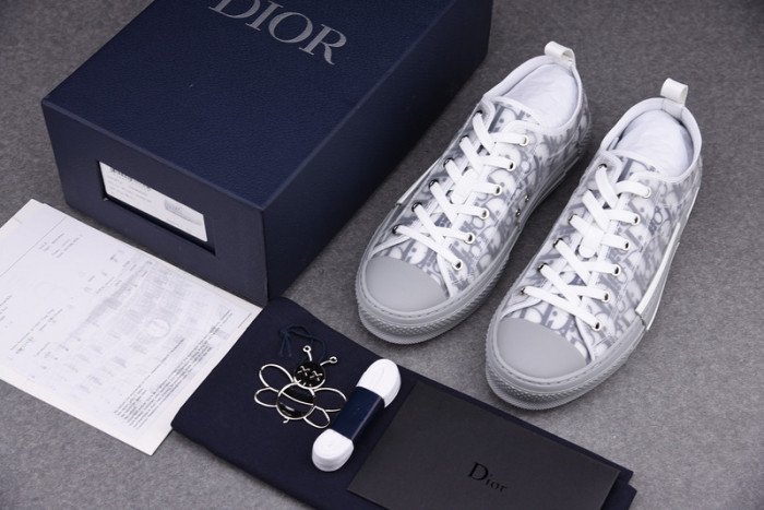 D10R B23 Sneakers Low Top