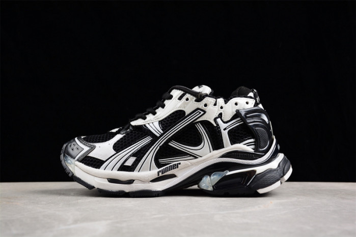 BLCG RUNNER SNEAKER W3RNY0120