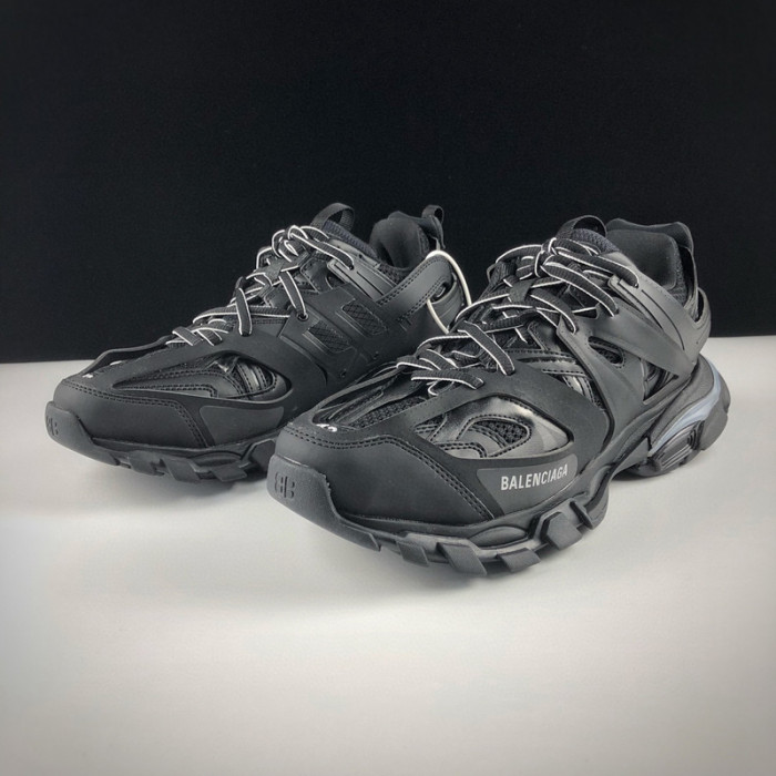 BLCG Track LED Sneaker ''Black'' W2GB