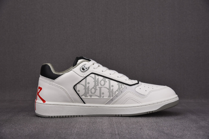 D10R B27 SNEAKERS