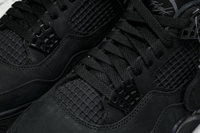 Air Jordan 4 Retro Black Cat FV5029-010