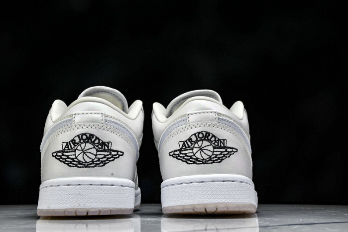 Jordan 1 Low SE Year of the Snake HF4080-001