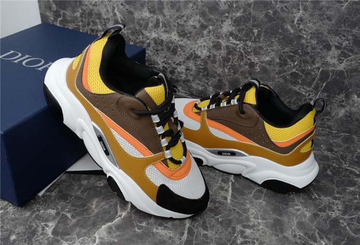 D10R B22 TRAINER SNEAKER
