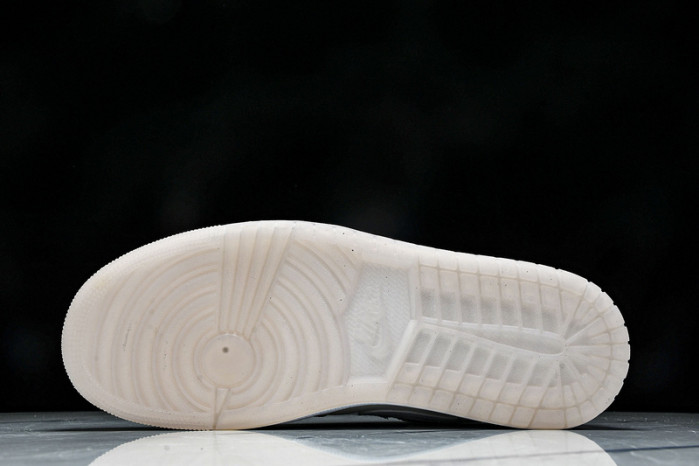 Jordan 1 Low SE Year of the Snake HF4080-001