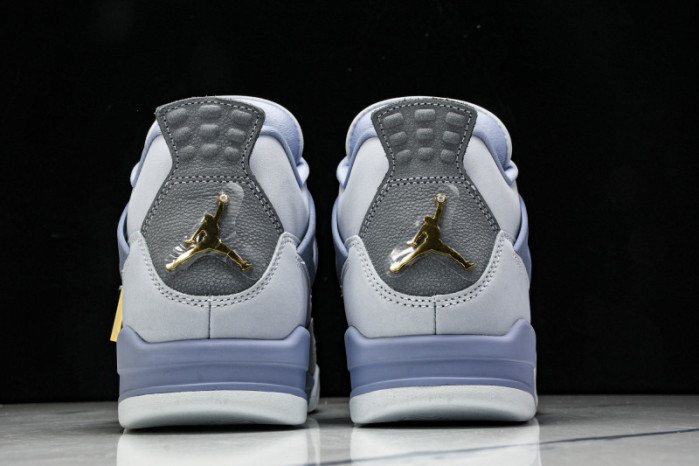 Air Jordan 4 UNC Tar Heels PE HV9204-407