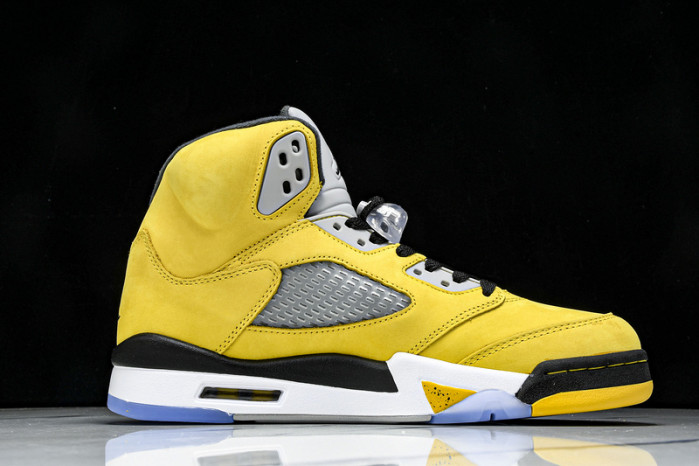 Air Jordan 5 Retro "Tokyo" IO3372-700