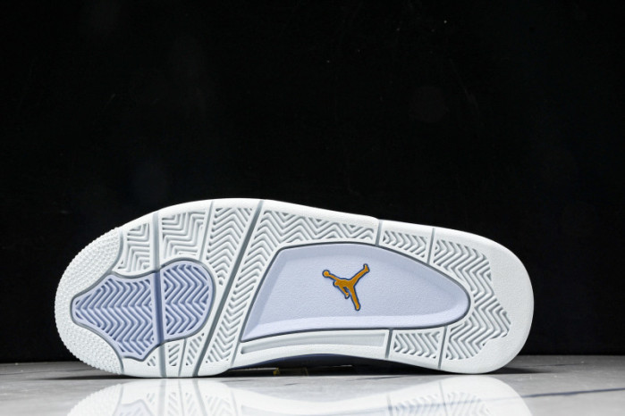 Air Jordan 4 UNC Tar Heels PE HV9204-407