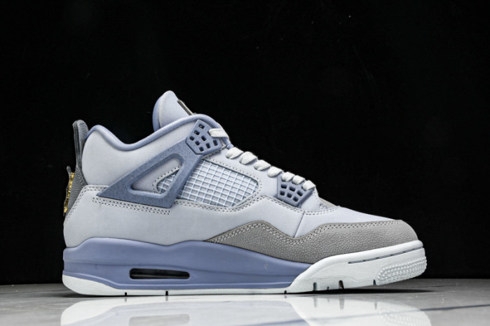 Air Jordan 4 UNC Tar Heels PE HV9204-407