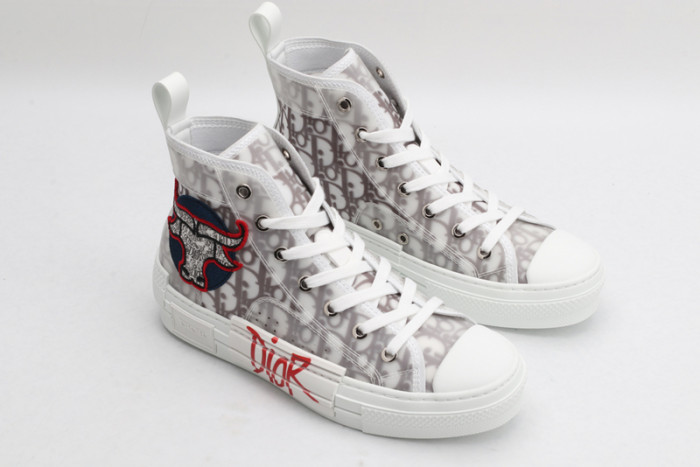 D10R B23 Sneakers High Top