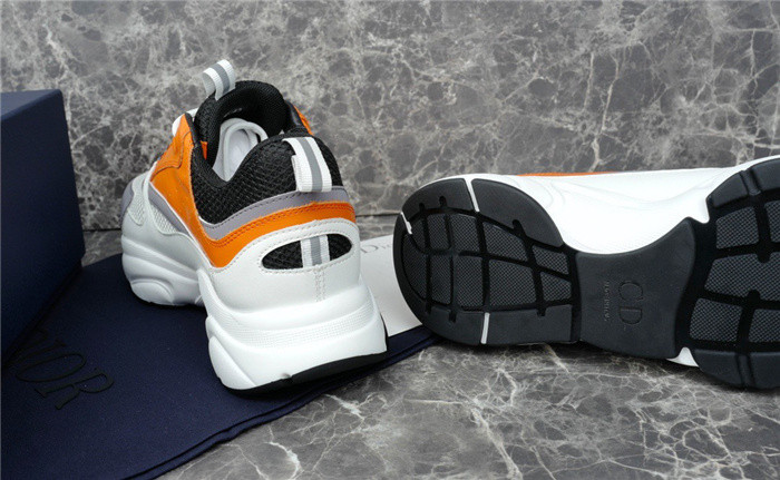 D10R B22 TRAINER SNEAKER