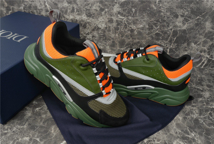 D10R B22 TRAINER SNEAKER