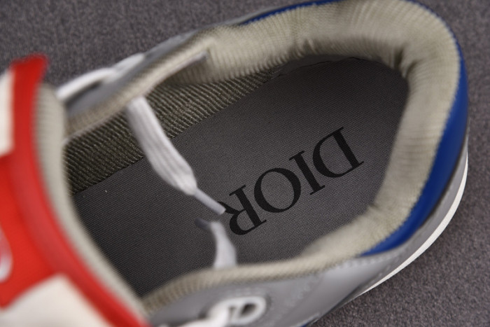 D10R B27 SNEAKERS