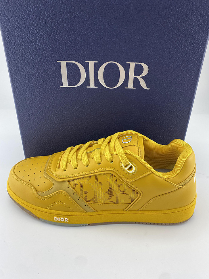 D10R B27 SNEAKERS