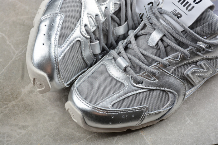 New Balance X Miu Miu 530 ECAP5230