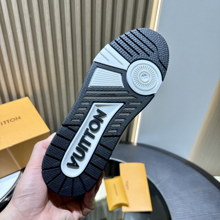 1V SNEAKERS 1V0425-144