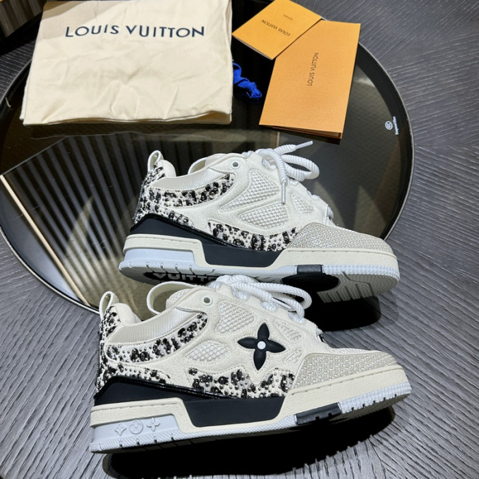 1V SNEAKERS 1V0425-163