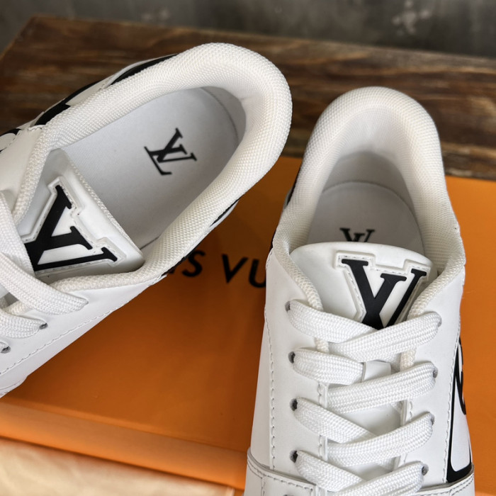 1V SNEAKERS 1V0425-205