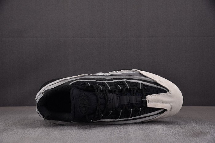 Comme des Garçons x Nike Air Max 95 