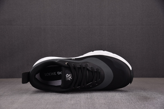 L0EWE SNEAKERS T0425-082