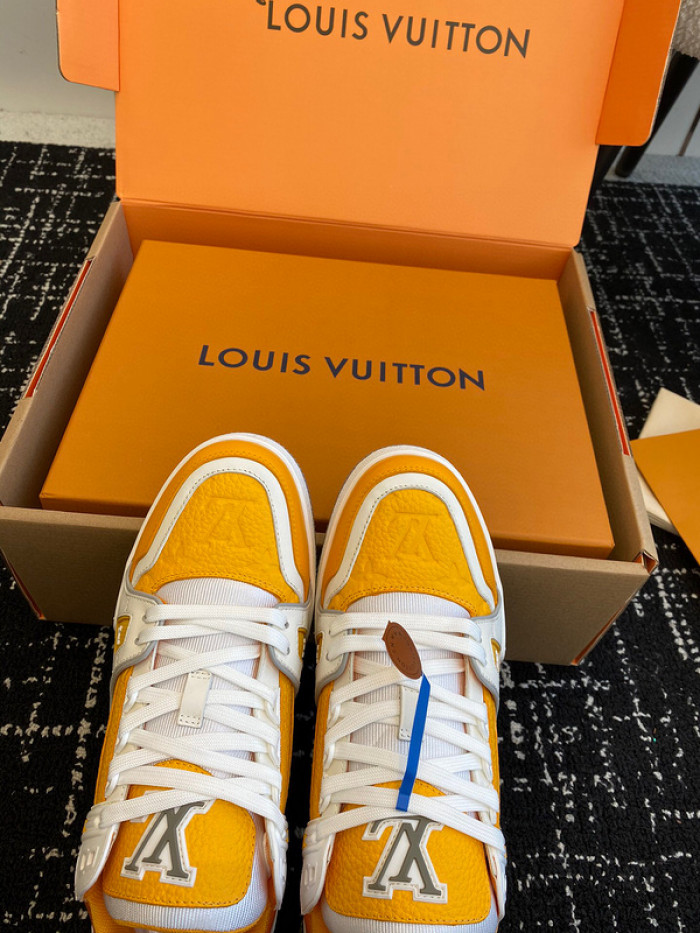1V SNEAKERS 1V0425-090