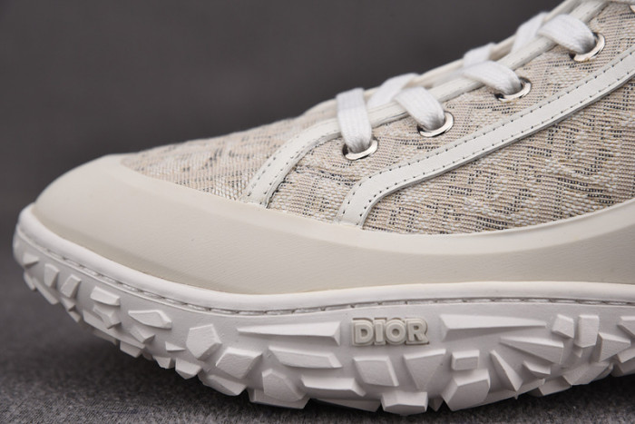 D10R B28 Sneakers High Top
