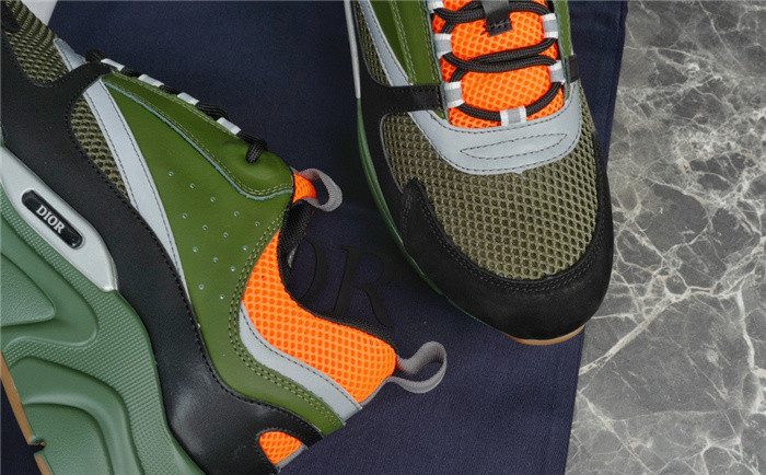 D10R B22 TRAINER SNEAKER