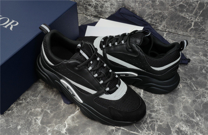 D10R B22 TRAINER SNEAKER