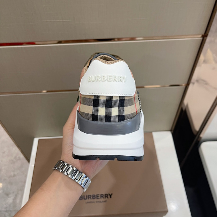 bby sneaker by0019
