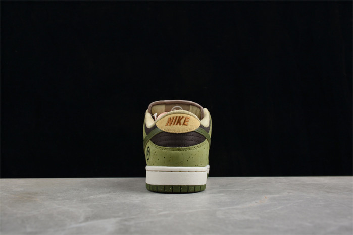 Yuto Horigome x Dunk Low SB 