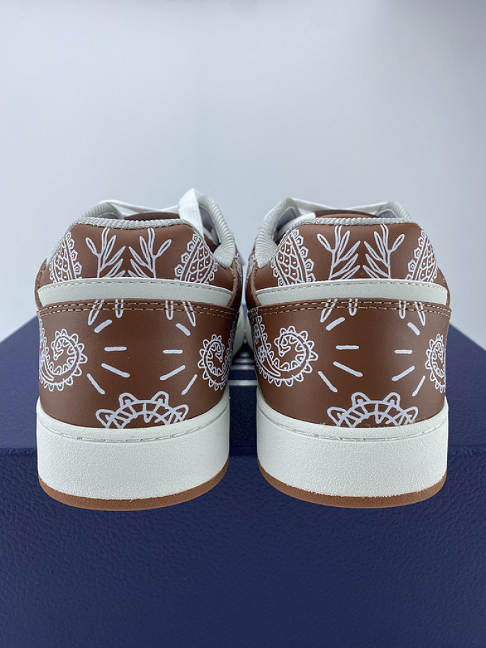 D10R B27 SNEAKERS
