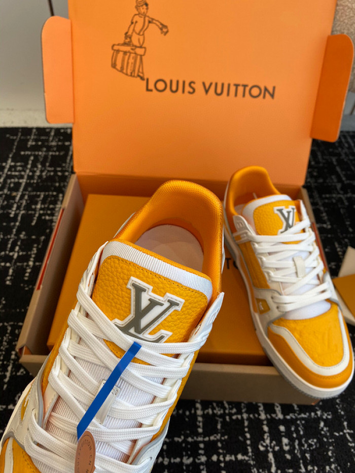 1V SNEAKERS 1V0425-090