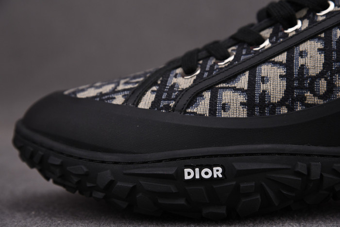 D10R B28 Sneakers Low Top