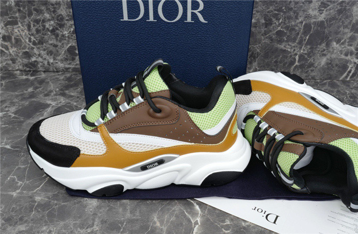 D10R B22 TRAINER SNEAKER